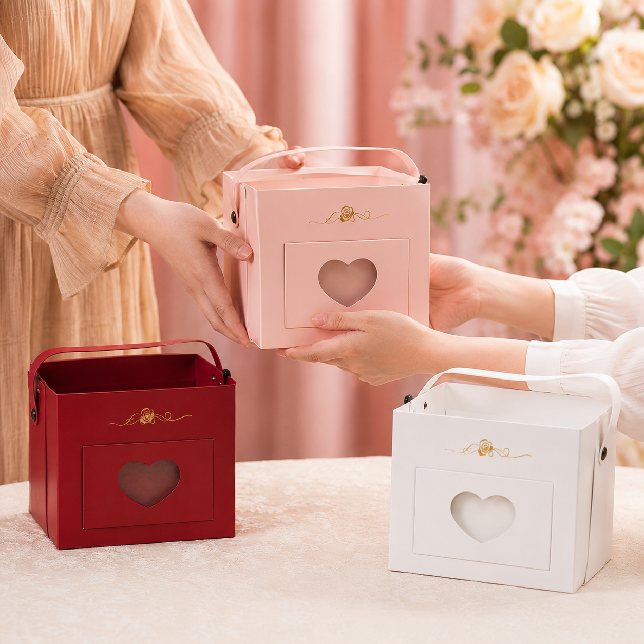SURPRISE BOX 19*19*18.8  CM (RED,WHITE,BABY  PINK) (Barcode 13324)