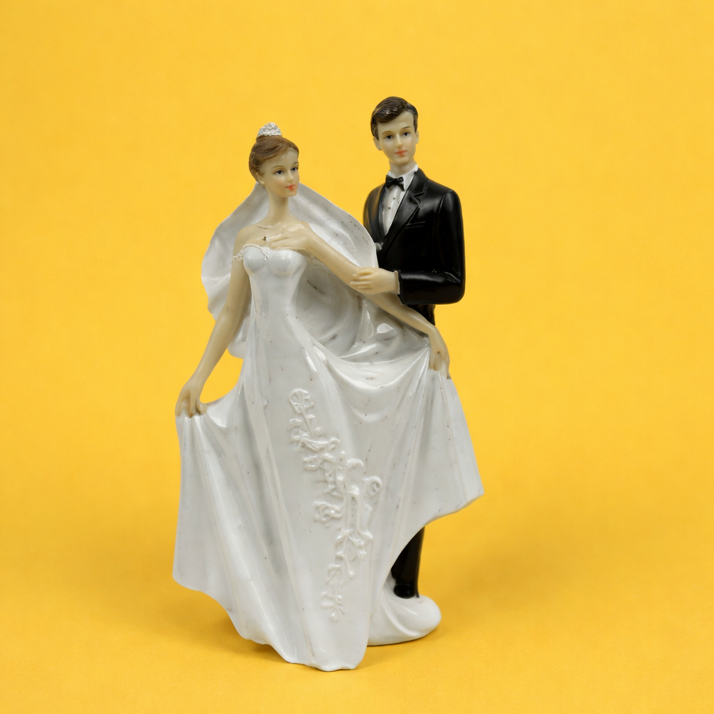 CAKE TOY STATUE JUST MARRIED COUPLE  1 PC