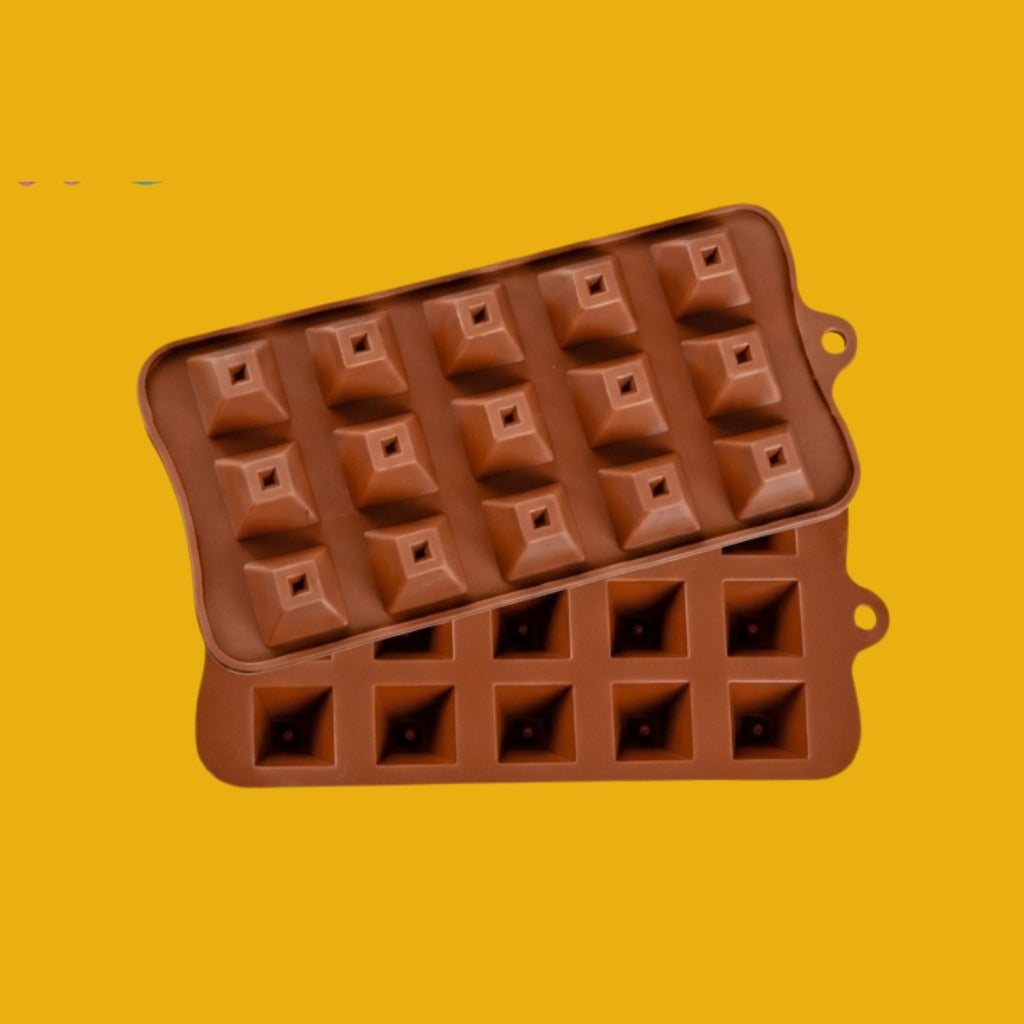 Pyramid Chocolate Mould (Set of 3 PCS) CP/059